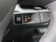 Kia Seltos 1.6 T-GDi DCT7 X-Line Demo Edition | Stuur-/stoelverwarming + ventilatie | 360 Camera | Leer | Elek. stoelverstelling | Telefoonlader | LED | 19' LM |