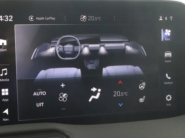 Toyota Urban Cruiser Executive 61 kWh