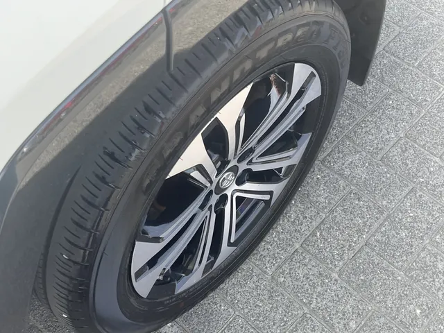 Toyota RAV4 2.5 Hybrid Bi-Tone