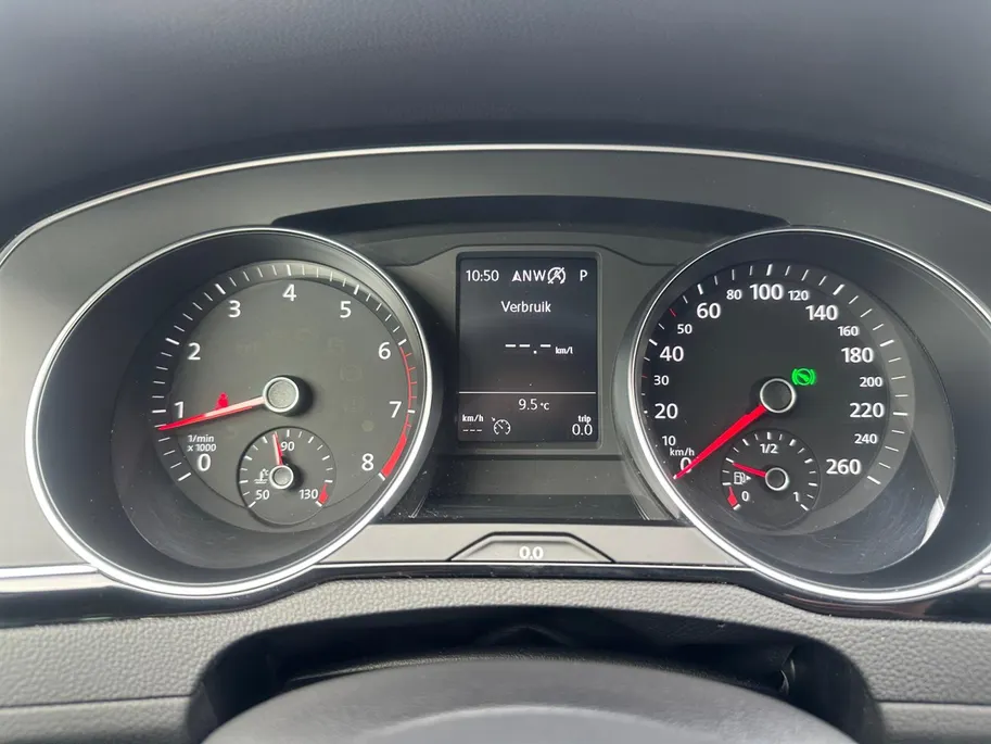 Volkswagen Passat Variant 1.4 TSI Comfortline Business | NL-AUTO | LED | APPLE CAR PLAY/ANDROID AUTO | 12 MAANDEN BOVAG GARANTIE |