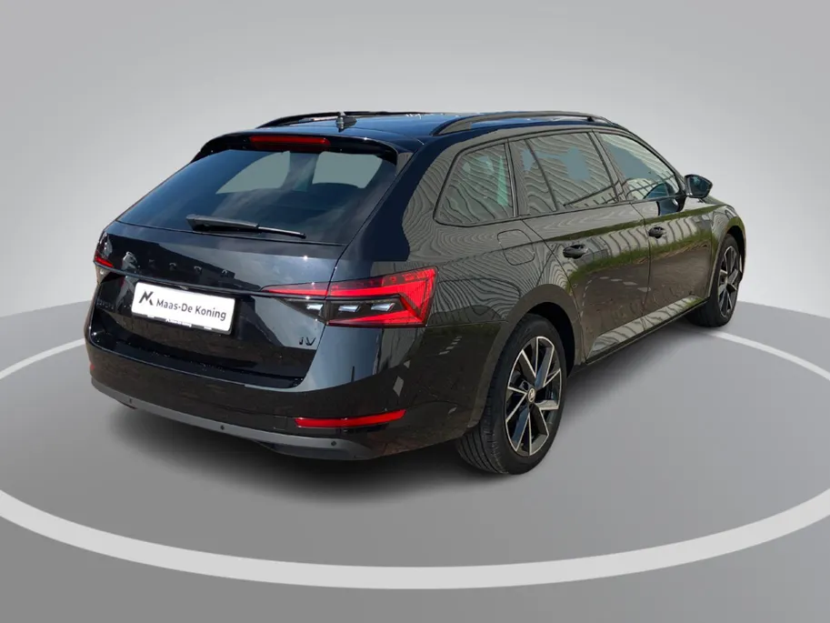 Škoda Superb Combi 1.4TSI 160kW/218PK iV Business Edition Plus · Navigatie · Apple/Android Car Play · Camera + Parkeersensoren · Garantie t/m 27-03-2028 of 60000km.