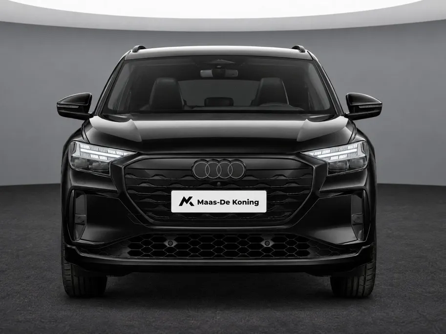 Audi Q4 Q4 S edition performance 82 kWh 286 PK · Trekhaak elek. wegklapbaar · Optiekpakket zwart · Opberg- en bagageruimtepakket