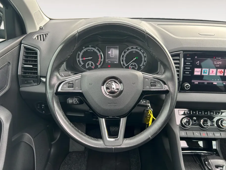 Škoda Karoq 1.5 TSI ACT Ambition Business |Cruise control adaptief| Elektrisch glazen panorama-dak| lichtmetalen velgen 18| Extra getint glas| 12 Maanden Bovag Garantie|