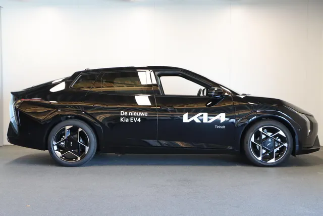 Kia EV4 GT PlusLine 81,4 kWh Fastback