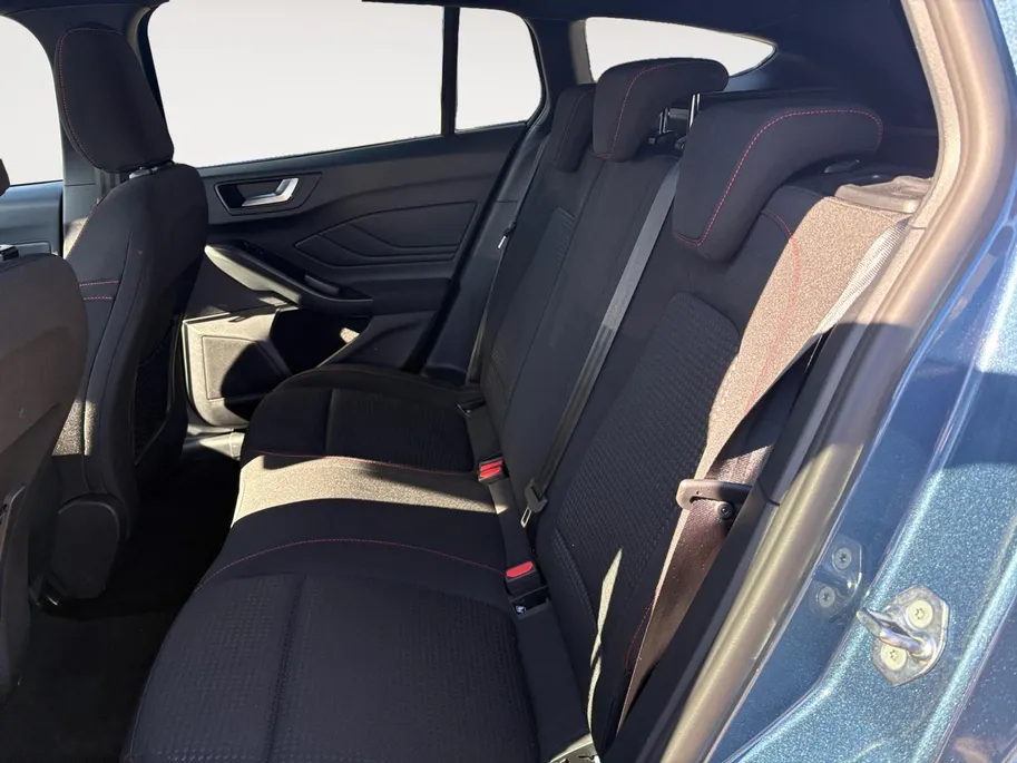 Ford Focus Wagon 1.0 EcoBoost Hybrid ST Line Apple Carplay/Android Auto| Winter Package| 12 maanden Bovag garantie|