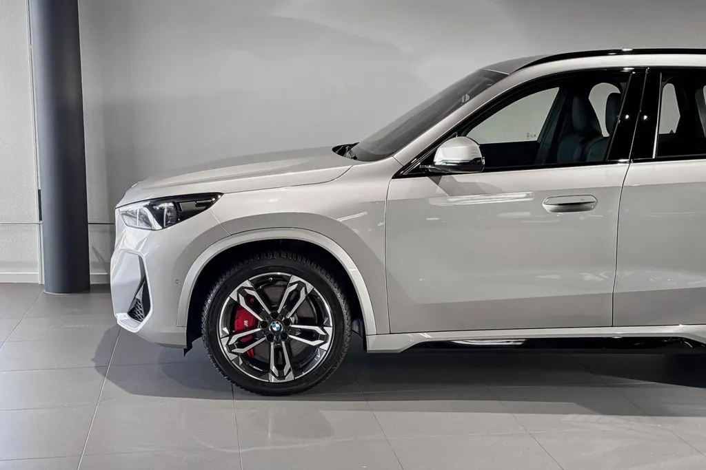 BMW iX1 eDrive20 67 kWh