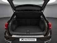 Volkswagen T-Roc 1.0 TSI 115pk Style · Panoramadak · Camera · Stoelverwarming · P-Sensoren · Apple/Android Car Play · Navigatie · 17'' Inch ·