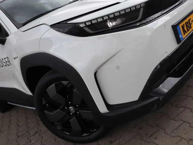 Toyota Urban Cruiser Executive 61 kWh