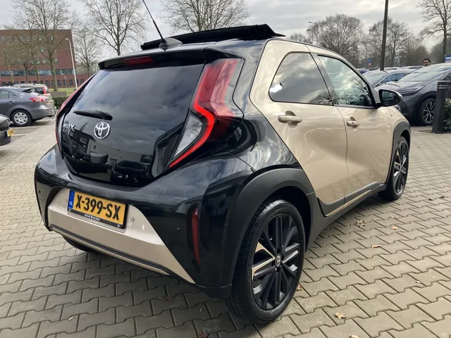 Toyota Aygo X 1.0 VVT-i MT Premium Cabrio | JBL | PDC v/a (12000km!!)