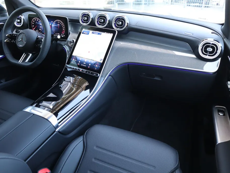 Mercedes-Benz GLC 300e 4MATIC Business Solution AMG l Keyless l Memory l Achteruitrij camera