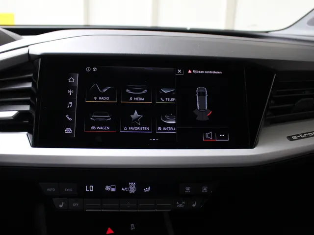 Audi Q4 e-tron 40 Edition 77 kWh Apple Carplay | Android auto | Cruise control | Parkeersensoren | 95% SoH
