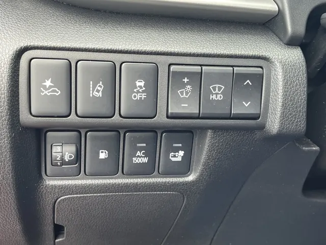 Mitsubishi Eclipse Cross 2.4 PHEV Instyle+ | Panoramadak | Trekhaak | All Seasons