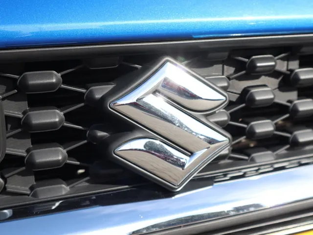 Suzuki Swift 1.2 Style Hybrid Automaat | Carplay | Keyless | AdaptiveCruise | AllSeasons