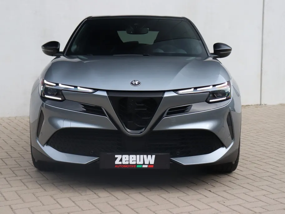 Alfa Romeo Junior Veloce 54 kWh 280 PK | Sport Pack | Techno Pack | 20'