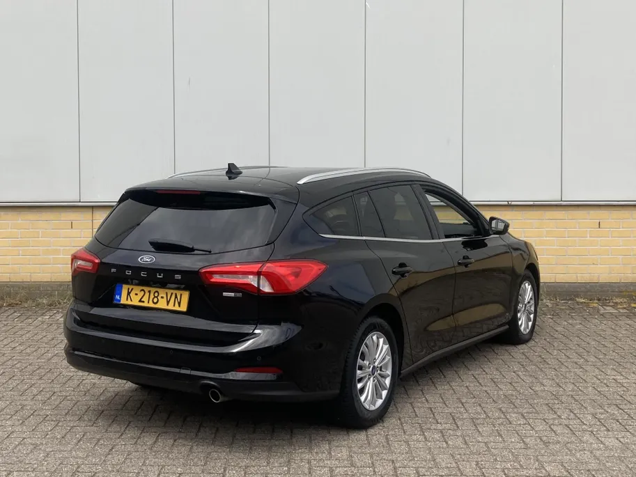 Ford Focus 1.0 EcoBoost Hybrid 125 pk Titanium X Wagon Navigatie - Apple Carplay/ Android Auto - Camera - Draadloos opladen telefoon - Elektrische achterklep