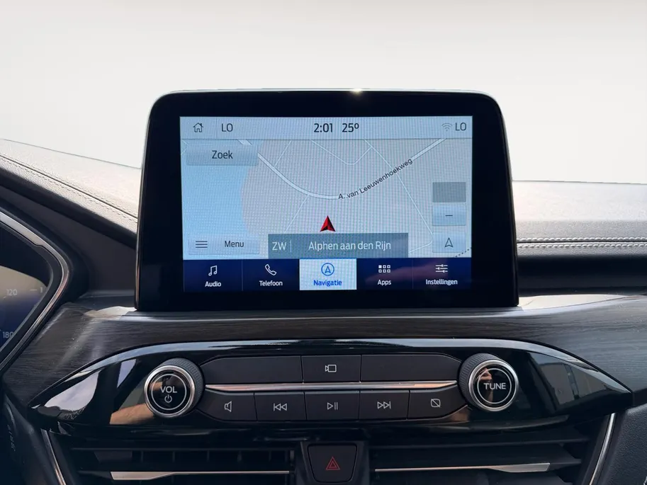 Ford Kuga 2.5 PHEV Vignale | Dealer onderhouden | Automaat | Adapt. Cruise control | BLIS | Elektr. achterklep | Winter pack | lederen bekleding | Parkeersensoren voor en achter | Camera voor en achter | Navigatie | Apple carplay & Android auto | B&O audio | Privac
