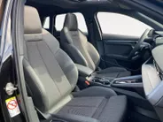 Audi A3 Sportback 35 TFSi mild-Hybrid S-Tronic aut. S Edition S Line Sportstoelen | Pano dak | SONOS Sound | Camera | Stoelverwarming | CarPlay | Cruise Control adapt. | Etc.