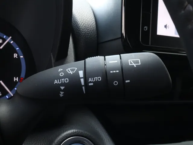 Toyota Yaris Cross 1.5 Hybrid Explore | Stoelverwarming | Parkeersensoren