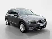 Volkswagen Tiguan 2.0 TSI 4Motion Highline | Trekhaak | Adapt. Cruise Control | Stoelverwarming | Climate Control | Parkeersensoren |