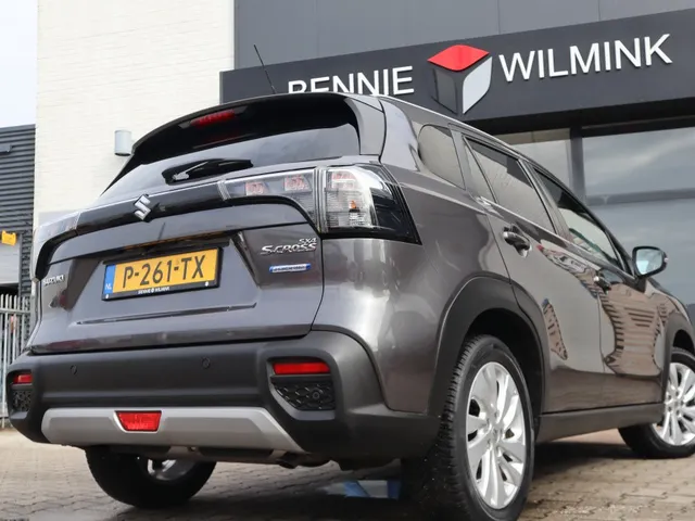 Suzuki S-Cross 1.4 BoosterJet Select Hybrid Carplay | All Seasons | Adaptive Cruise