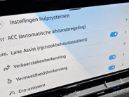 Volkswagen Golf Variant 1.5eTSI/130PK R-Line · Navigatie · Apple/Android Car Play · Camera + Parkeersensoren · Stoelverwarming ·  Garantie t/m 12-01-2028 of 100.000km