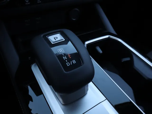 Mitsubishi Outlander 2.4 PHEV Intense+ | Stoel/Stuur Verwarming | Apple/Android Auto | 360* Camera |