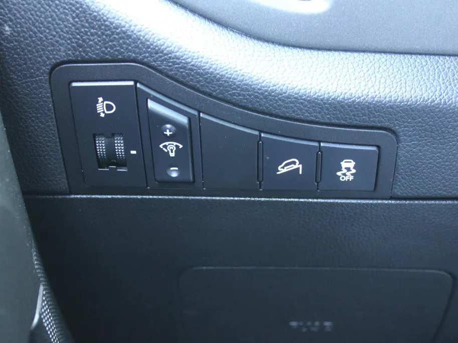Kia Sportage 2.0 X-ecutive Plus Pack | Trekhaak | 17' LM | Parkeersensor achter | Half leer/stof | Navi Pioneer incl. Apple CarPlay/Android Auto | Cruise | Clima | Automaat |