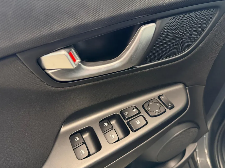 Hyundai Kona 1.6 HYBRID | AUTOMAAT | COMFORT | APPLE CARPLAY | CAMERA |