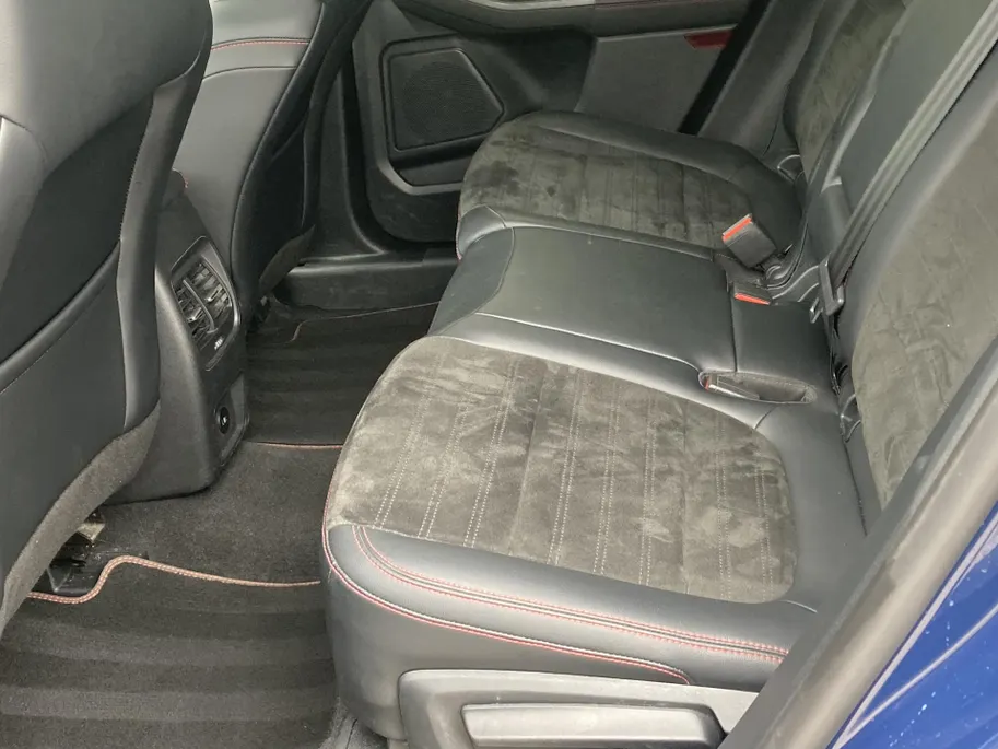 Ford Kuga 2.5 PHEV 225 pk ST-Line X BLISS - Voorruitverwarming - Stoelverwarming - Half leder Alcantara