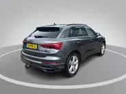 Audi Q3 35TFSI 110KW/150PK S-Line · Camera · Trekhaak · Panoramadak · Stoelverwarming · Apple/Android Car Play ·
