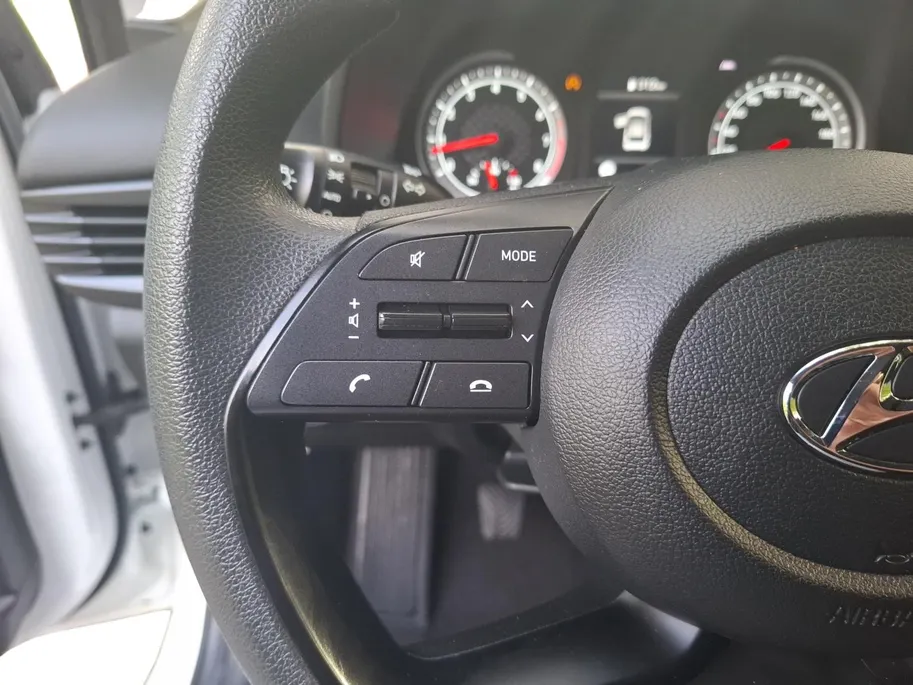 Hyundai i20 1.2 MPI i-Motion | TREKHAAK | AIRCO | TELEFOON | RADIO |