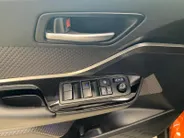 Toyota C-HR 2.0 Hybrid Launch Edition | DEALER ONDERHOUDEN |