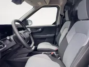 Ford E-Transit Courier Limited 44 kWh | 0,99% rente op financial lease| Trekhaak | Driver Assistance Pack | Climate Control |