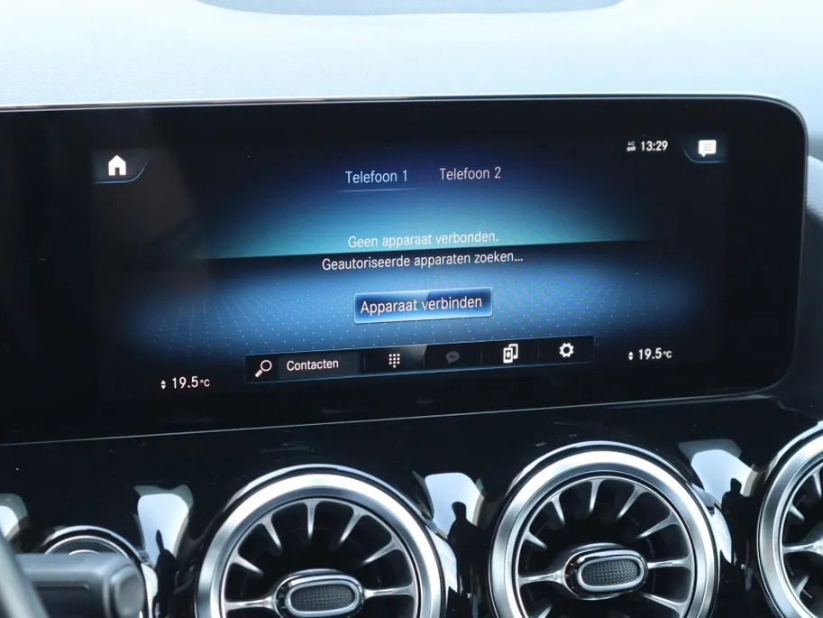 Mercedes-Benz GLA 250 e AMG Line l Keyless l Achteruitrij camera l Stoelverwarming