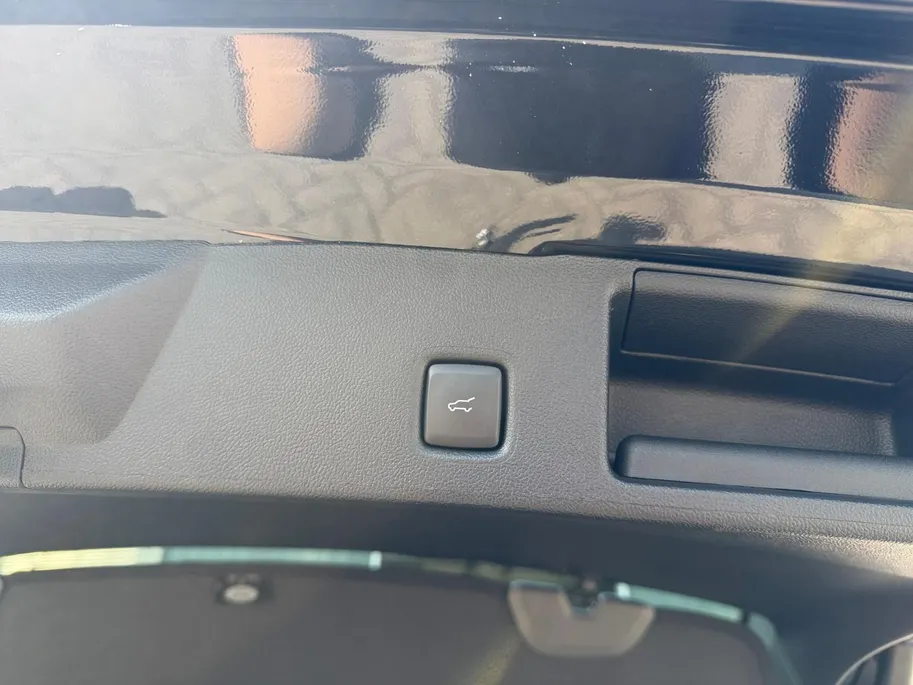Ford Kuga 2.5 PHEV ST-Line X | Dealer Onderhouden | Garantie tot 24-06-2028 | Trekhaak | 2100KG Trekgewicht | Pano Dak | 360 Graden Camera | Adapt. Cruise Control | BLISS | Winter Pakket | B&O Audio | Elektrische Achterklep