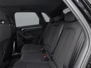 Audi Q3 45 TFSIe 245pk S edition · Camera · Apple/Android Car Play · Stoelverwarming ·  Navigatie · Elek. Achterklep · Keyless · 19'' Inch ·