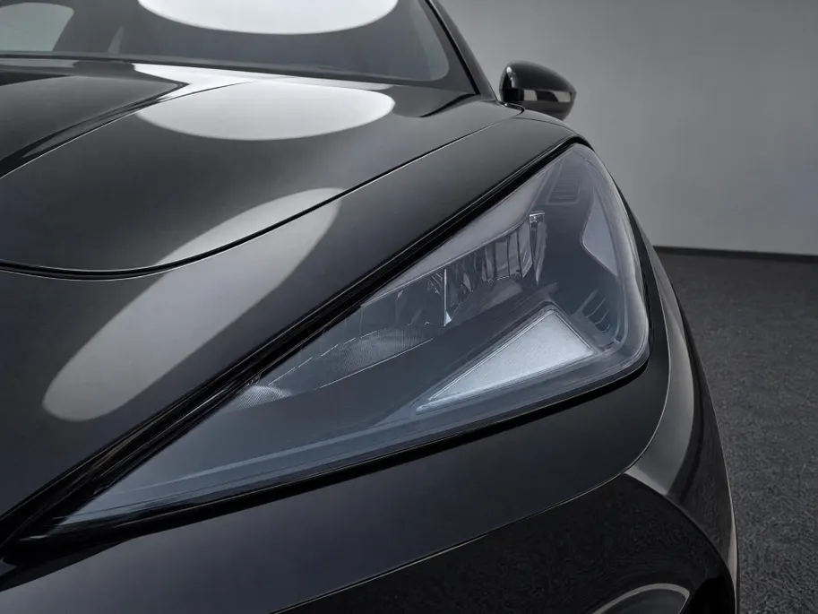 CUPRA Raval Business First Edition 56 kWh 211 PK l 18' Devier l Achteruitrijcamera l Stoel en Stuurverwarming