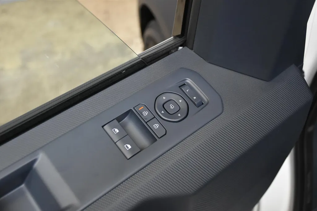 Kia PV5 Cargo 51.5 kWh 121pk L2H1 Elite Executive