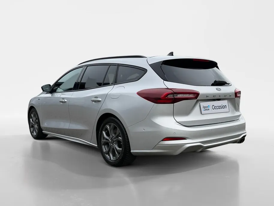 Ford Focus Wagon 1.0 EcoBoost Hybrid ST Line X | 155 pk | Automaat | Adapt. cruise control | BLIS | Pano dak | Parkeersensoren voor en achter | Achteruitrijcamera | 17' lichtmetalen velgen | Privacy glas | Fabrieksgarantie |