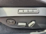CUPRA Raval Business First Edition 56 kWh 211 PK l Black Pakket l Achteruitrijcamera l Stoel en Stuurrverwarming