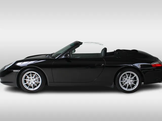 Porsche 911 Cabrio 3.6 Carrera 4 Automaat Leder | Xenon | Navigatie | Cruise Control
