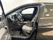 Renault Captur 90PK TCe Techno | Schuif/Kantel Dak | Navi | Camera | Digital Cockpit | Parkeersensoren | Climate Control | Cruise Control | Full LED | Lichtmetalen Velgen |