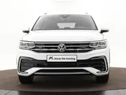 Volkswagen Tiguan 1.4 TSI 245pk DSG eHybrid R-Line Business · Camera · Apple/Android Car Play · Navigatie · P-Sensoren · 19'' Inch ·