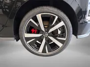 Volkswagen Golf 1.5 272pk DSG eHybrid GTE · Panoramadak · Wegklapbare Trekhaak · Camera · Apple/Android Car Play · 18'' Inch · Garantie t/m 16-10-2030 of 100.000km