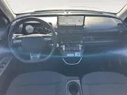 Hyundai Inster Evolve Sky 49 kWh Zeer rijk uitgevoerd met oa schuif/kanteldak, airco etc! Nu met DEMOKORTING! Incl. resterend fabrieksgarantie!!