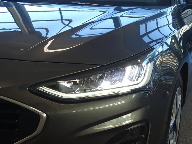 Ford Focus 1.0 EcoBoost Hybrid Connected | Automaat