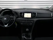 Kia Sportage 1.6 GDI First Edition | 17' LM | Navi | Airco | Cruise | Camera | PDC | Trekhaak |