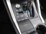 Lexus NX 300h AWD Sport Edition | Luxury + Safety Pack | Stuur-/stoelverwarming | Schuif-/kantel dak | Draadloze lader | 18' LM | Camera | Cruise adapt. |