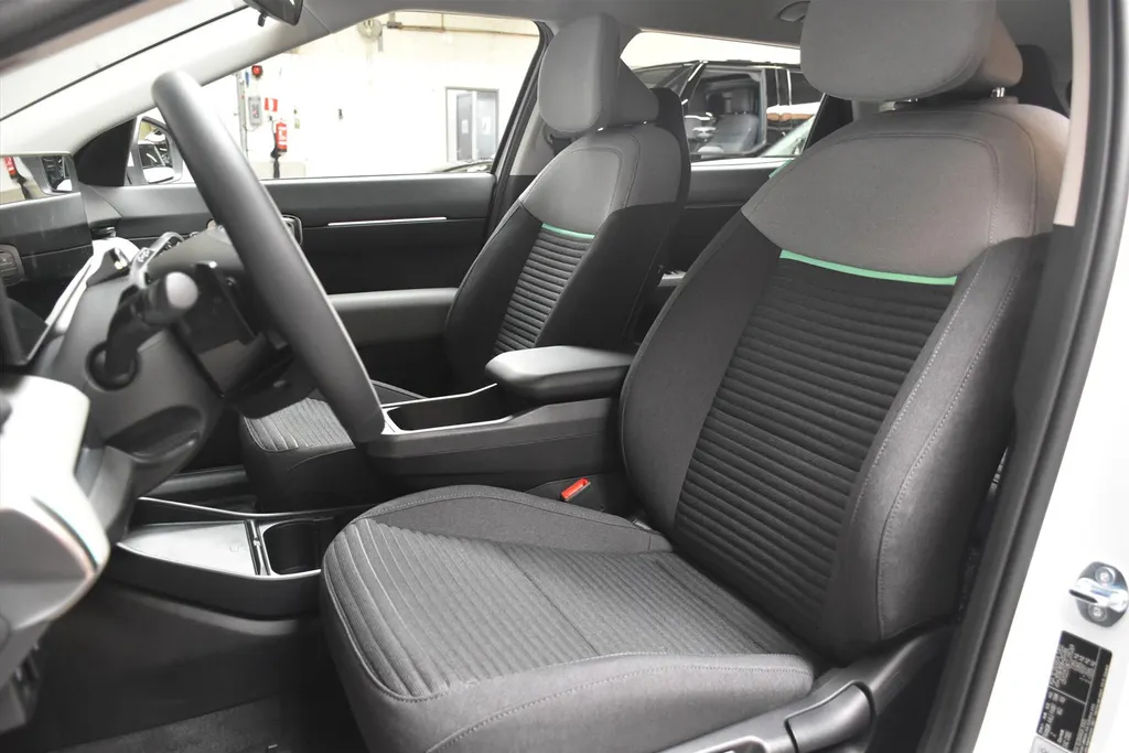 Kia EV4 81,4 kWh 204PK Air
