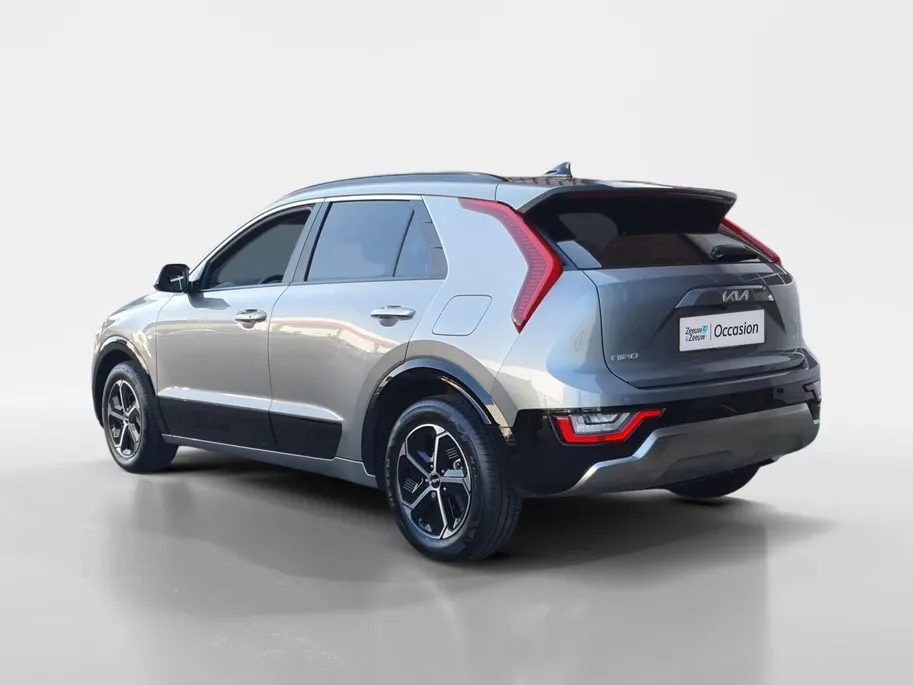 Kia Niro 1.6 GDi Hybrid DynamicPlusLine | Voorraadauto! | Stoel en stuurverwarming | Schuifdak | Parkeersensoren voor en achter | NU MET €3.000 inruilpremie en €1000 voorraadvoordeel!